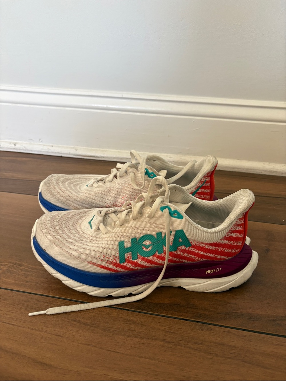 Hoka Mach 5 running shoes size 7.5 women’s